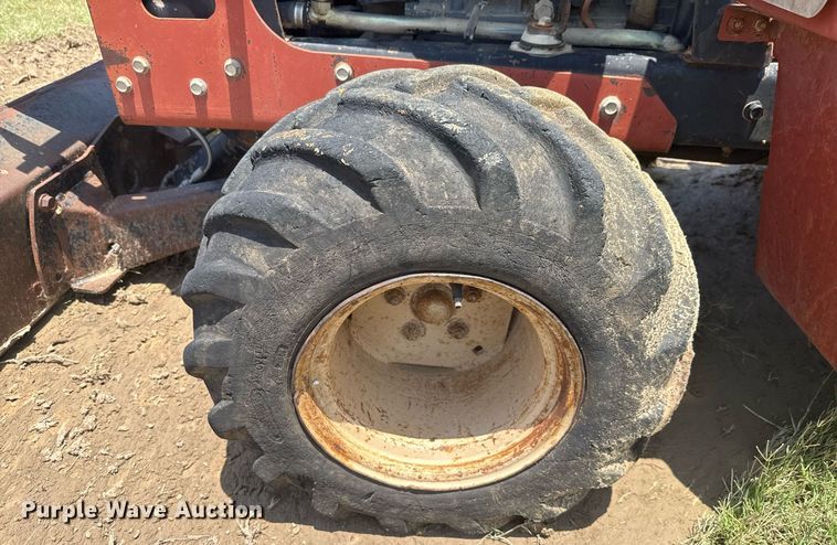 image for item ED5722 2004 Ditch Witch RT40 trencher