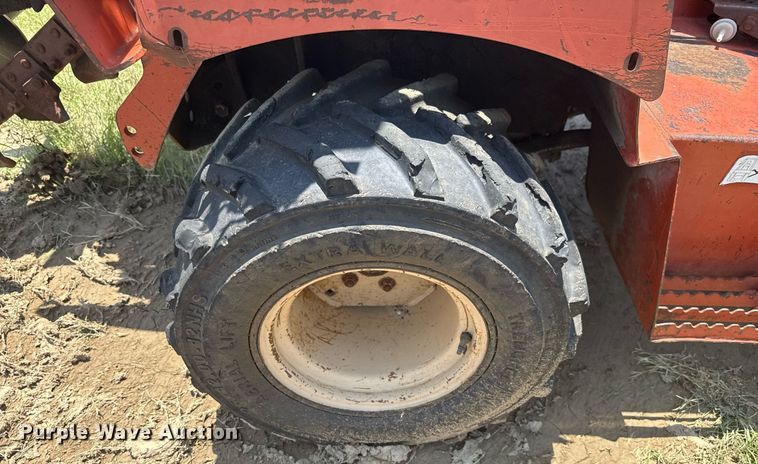 image for item ED5722 2004 Ditch Witch RT40 trencher