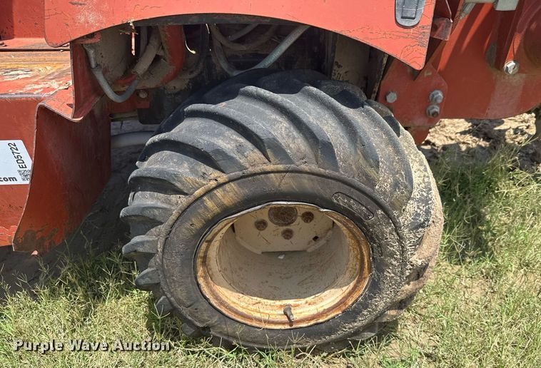 image for item ED5722 2004 Ditch Witch RT40 trencher