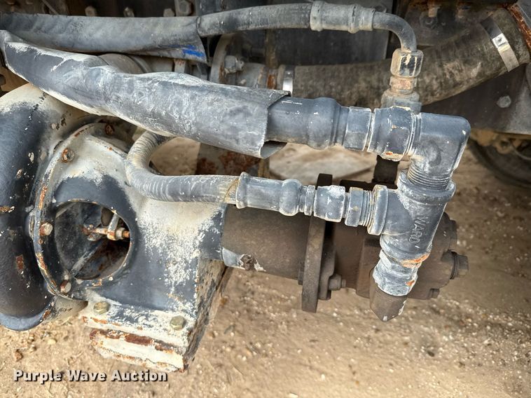 image for item ED5726 2000 Mack CH613 water truck