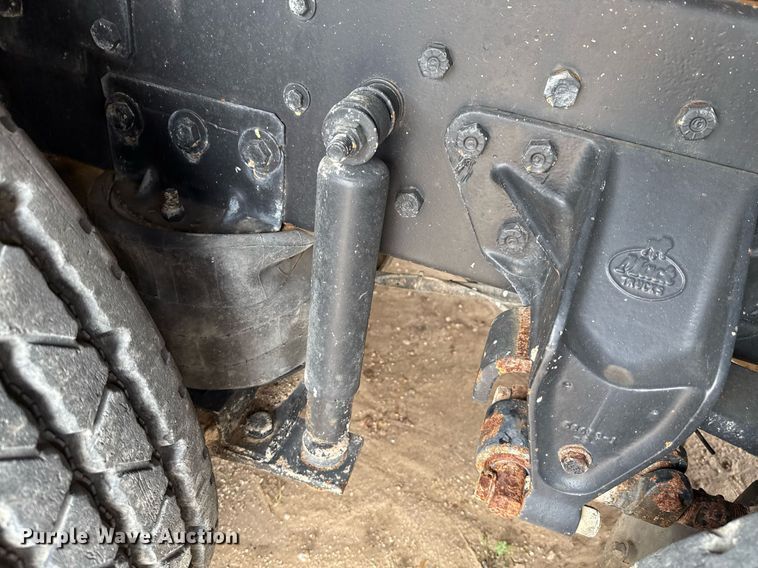 image for item ED5726 2000 Mack CH613 water truck