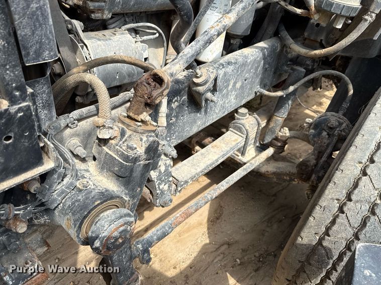 image for item ED5726 2000 Mack CH613 water truck