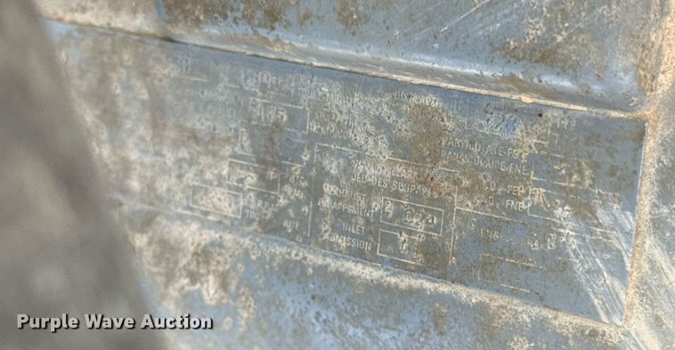 image for item ED5726 2000 Mack CH613 water truck