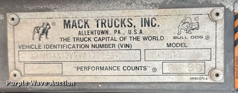 image for item ED5726 2000 Mack CH613 water truck