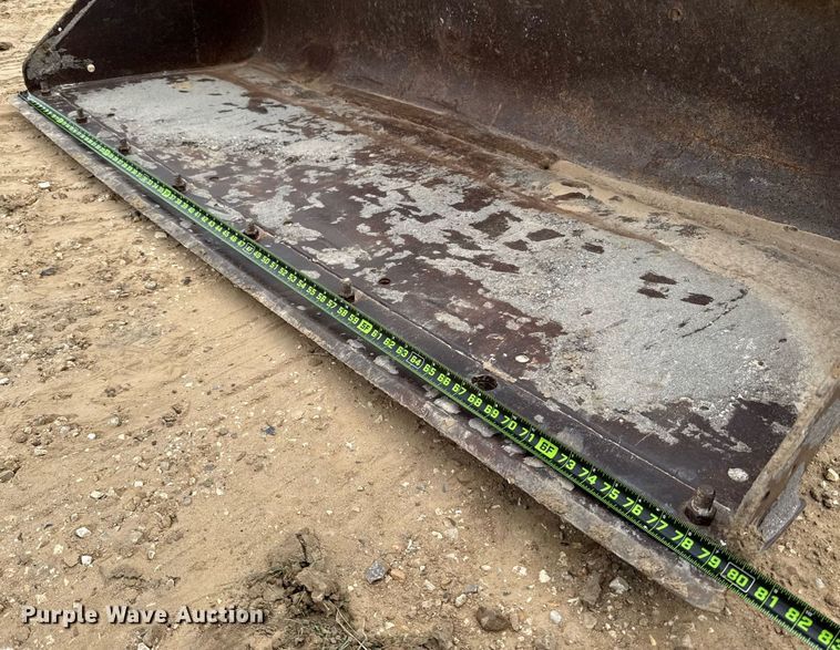 image for item ED5727 2011 Bobcat T630 tracked skid steer loader