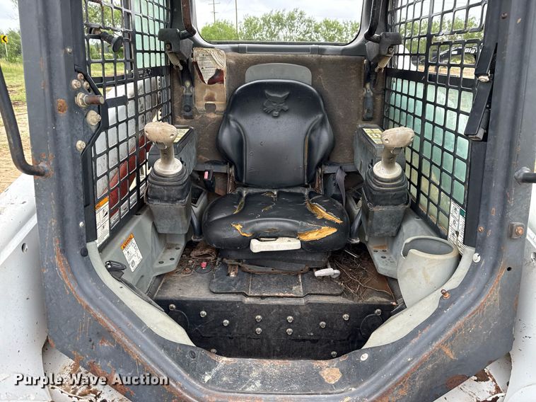 image for item ED5727 2011 Bobcat T630 tracked skid steer loader
