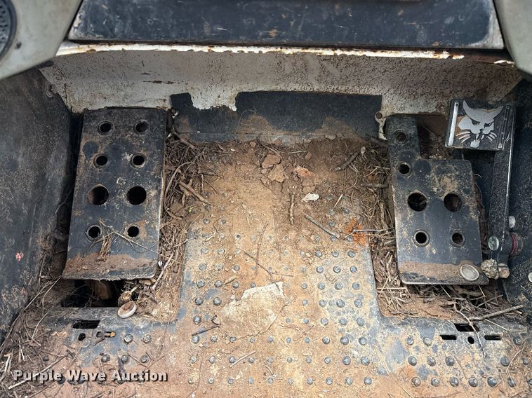 image for item ED5727 2011 Bobcat T630 tracked skid steer loader