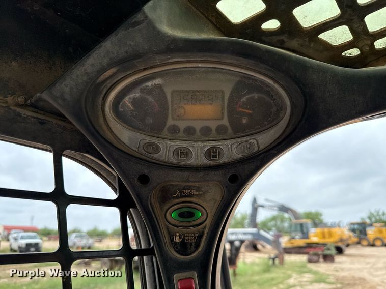 image for item ED5727 2011 Bobcat T630 tracked skid steer loader