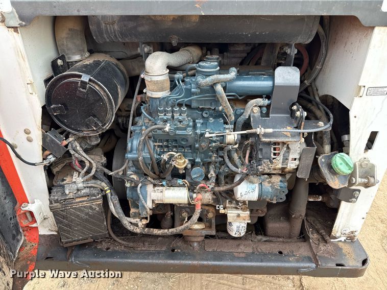 image for item ED5727 2011 Bobcat T630 tracked skid steer loader