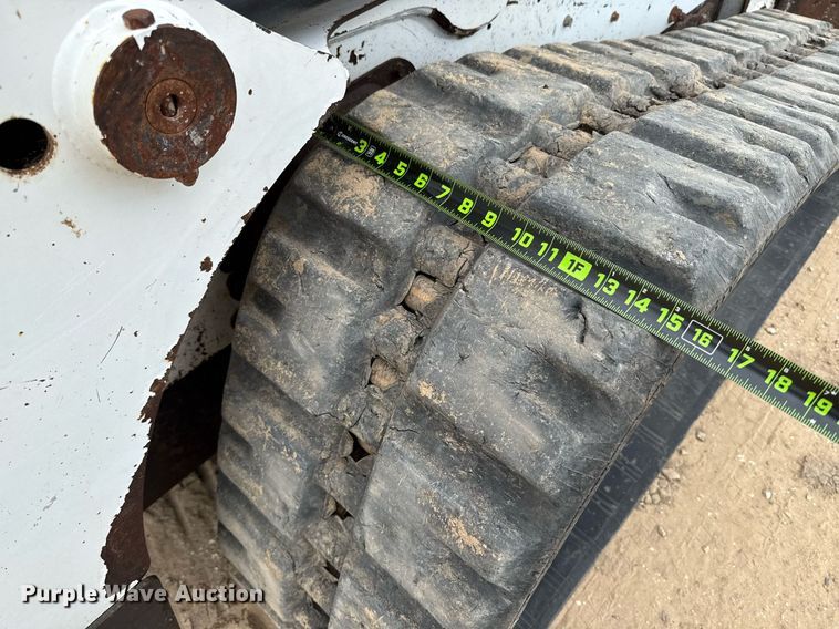 image for item ED5727 2011 Bobcat T630 tracked skid steer loader