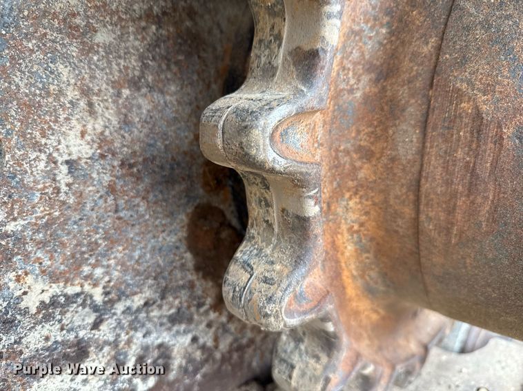 image for item ED5727 2011 Bobcat T630 tracked skid steer loader