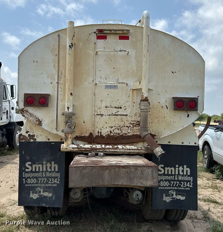 image for item ED5728 2000 International 9100 water truck