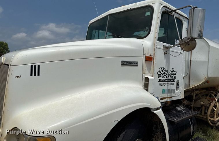 image for item ED5728 2000 International 9100 water truck