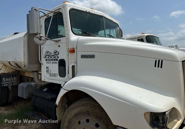 image for item ED5728 2000 International 9100 water truck