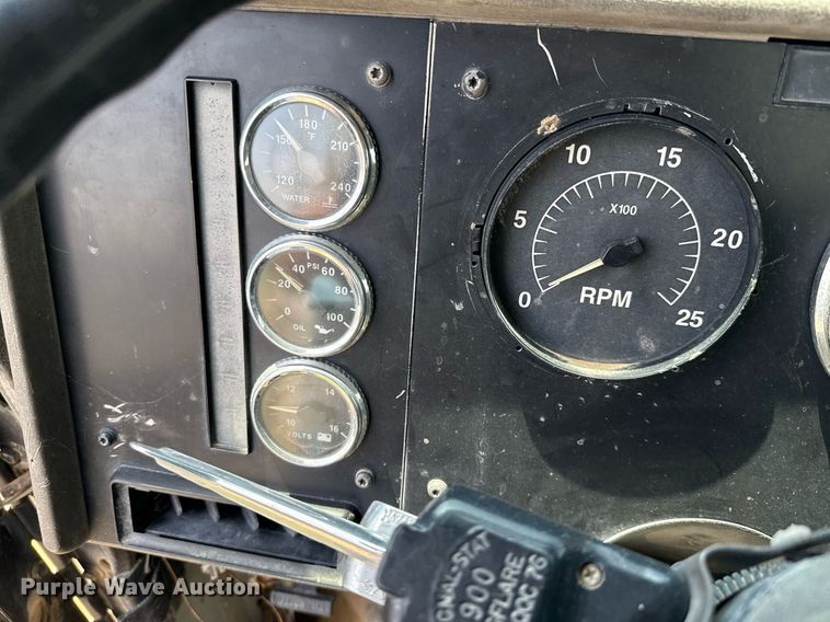 image for item ED5728 2000 International 9100 water truck