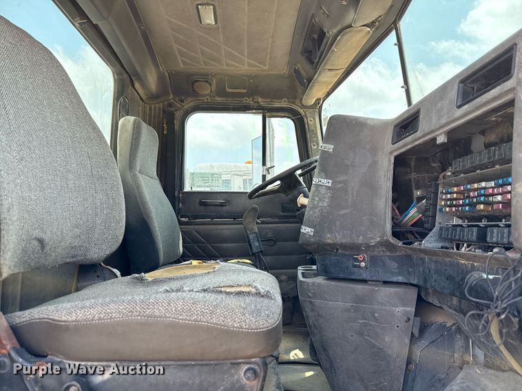 image for item ED5728 2000 International 9100 water truck