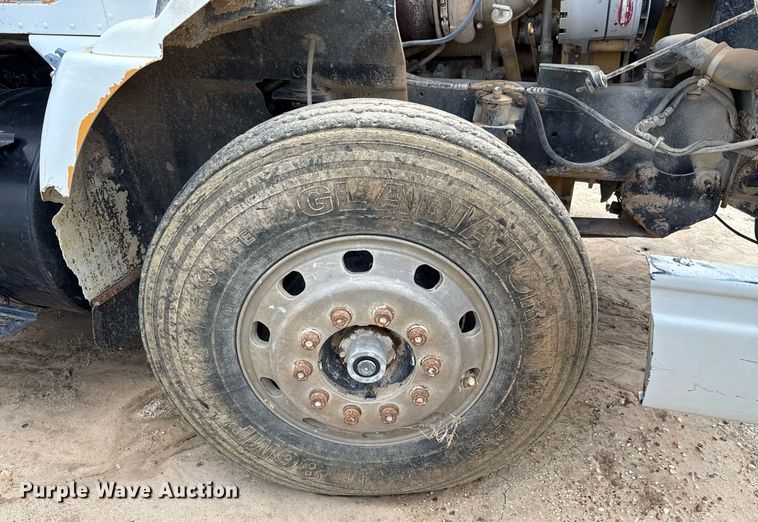 image for item ED5728 2000 International 9100 water truck