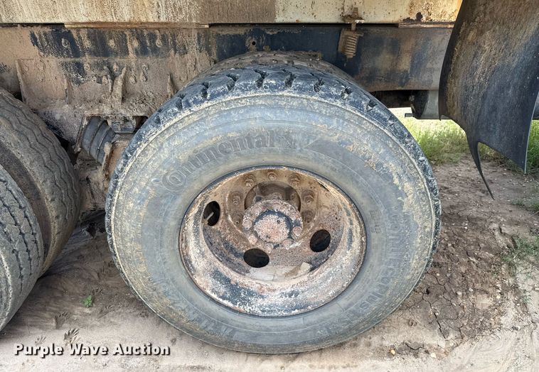 image for item ED5728 2000 International 9100 water truck