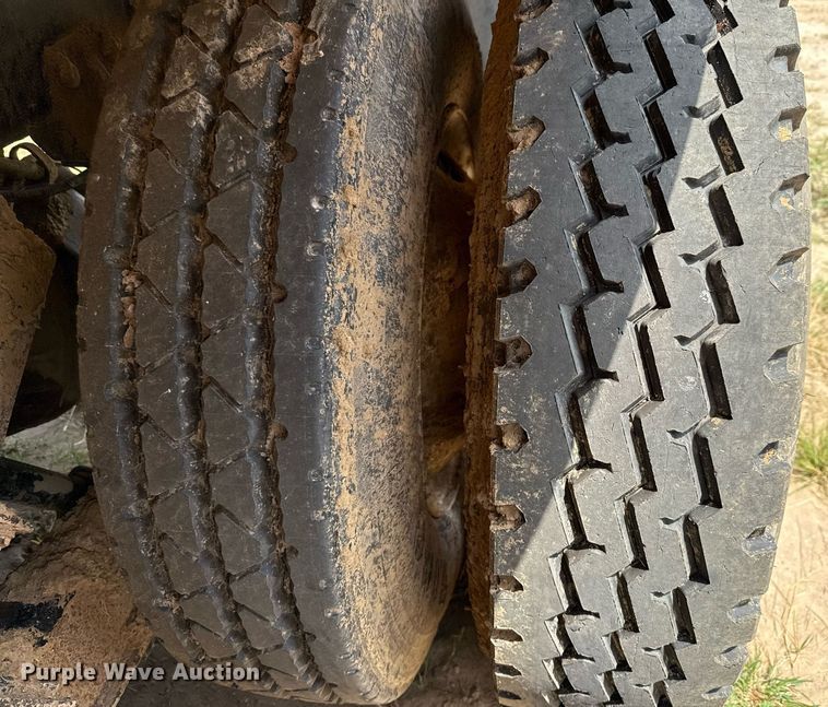 image for item ED5728 2000 International 9100 water truck