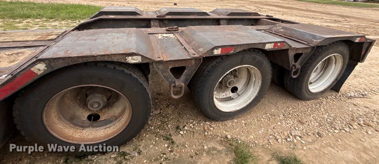 image for item ED5738 1999 Trail King TK110HDG lowboy equipment trailer