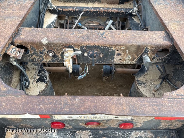 image for item ED5738 1999 Trail King TK110HDG lowboy equipment trailer