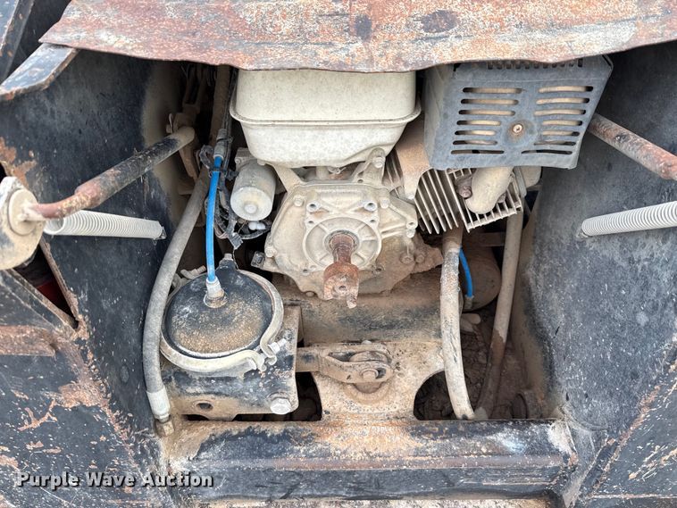 image for item ED5738 1999 Trail King TK110HDG lowboy equipment trailer