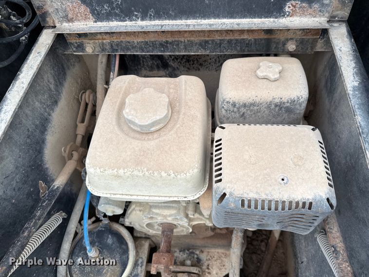 image for item ED5738 1999 Trail King TK110HDG lowboy equipment trailer