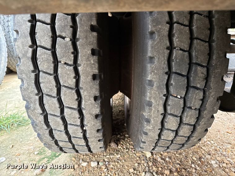 image for item ED5738 1999 Trail King TK110HDG lowboy equipment trailer