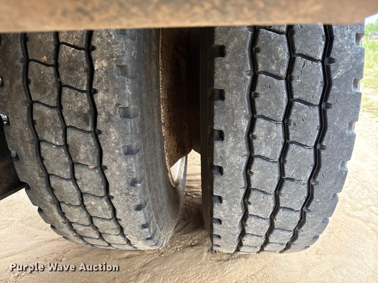 image for item ED5738 1999 Trail King TK110HDG lowboy equipment trailer