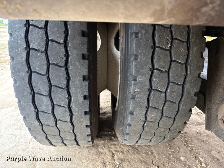 image for item ED5738 1999 Trail King TK110HDG lowboy equipment trailer