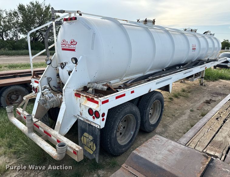 image for item ED5739 2007 Jack County vacuum trailer