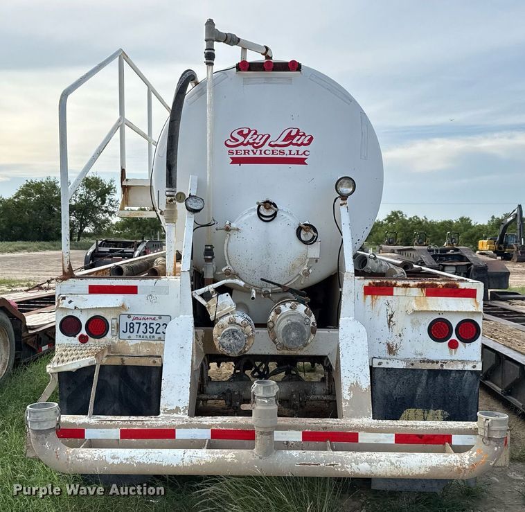 image for item ED5739 2007 Jack County vacuum trailer