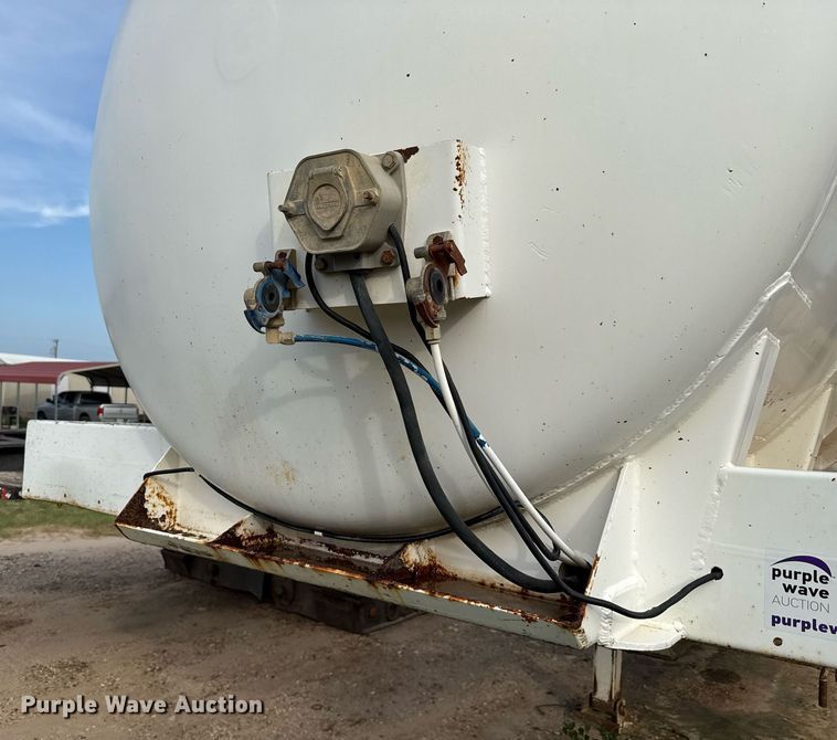 image for item ED5739 2007 Jack County vacuum trailer