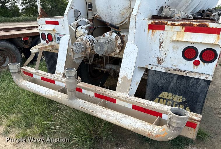 image for item ED5739 2007 Jack County vacuum trailer