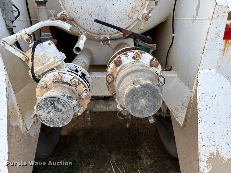 image for item ED5739 2007 Jack County vacuum trailer