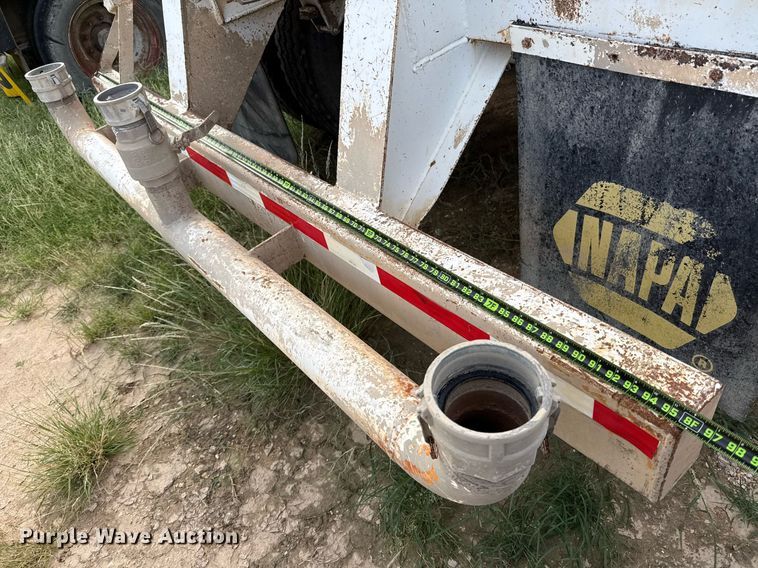 image for item ED5739 2007 Jack County vacuum trailer