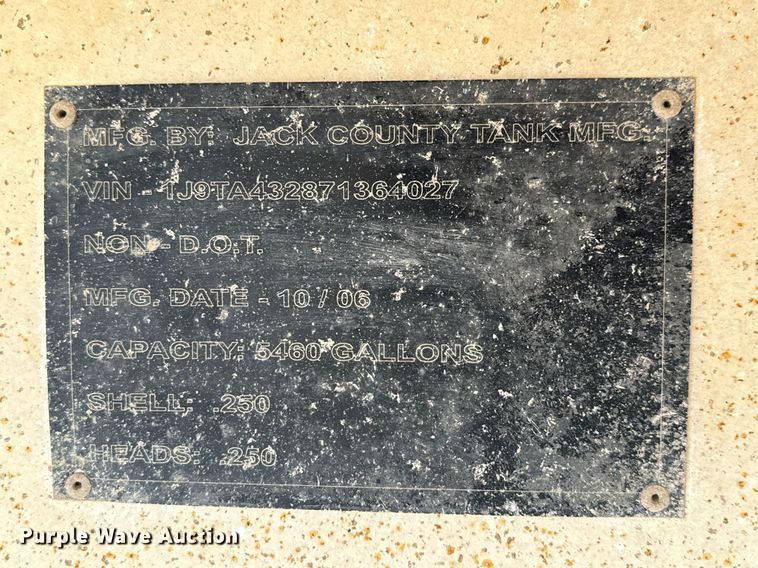 image for item ED5739 2007 Jack County vacuum trailer