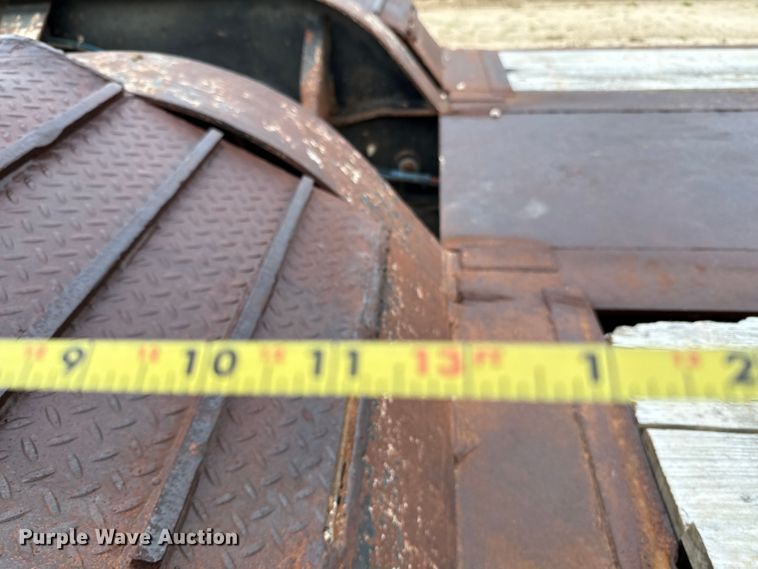 image for item ED5740 1998 Fontaine TB50NGB lowboy equipment trailer