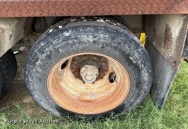 image for item ED5740 1998 Fontaine TB50NGB lowboy equipment trailer