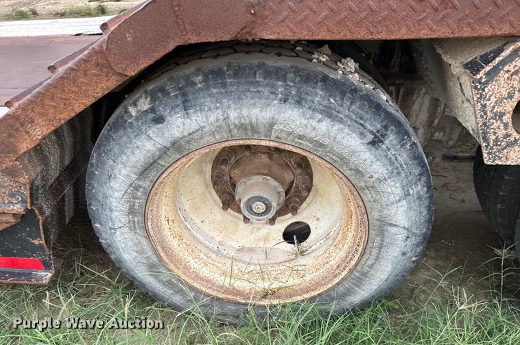 image for item ED5740 1998 Fontaine TB50NGB lowboy equipment trailer