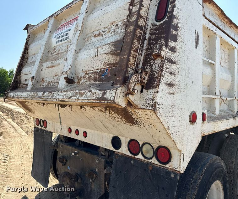 image for item ED5743 2008 Freightliner Business Class M2 dump truck