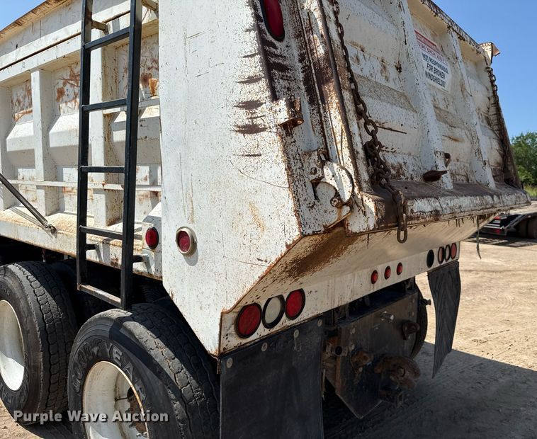 image for item ED5743 2008 Freightliner Business Class M2 dump truck