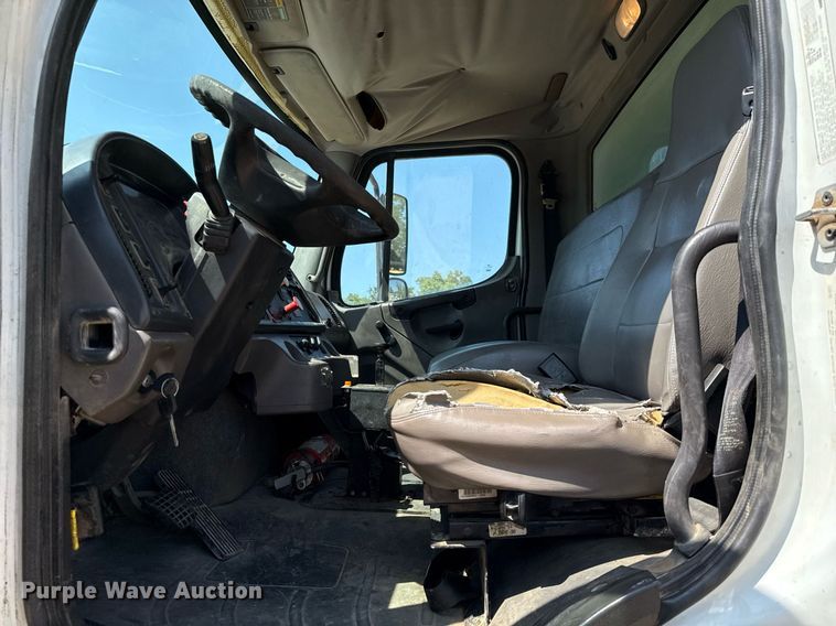 image for item ED5743 2008 Freightliner Business Class M2 dump truck