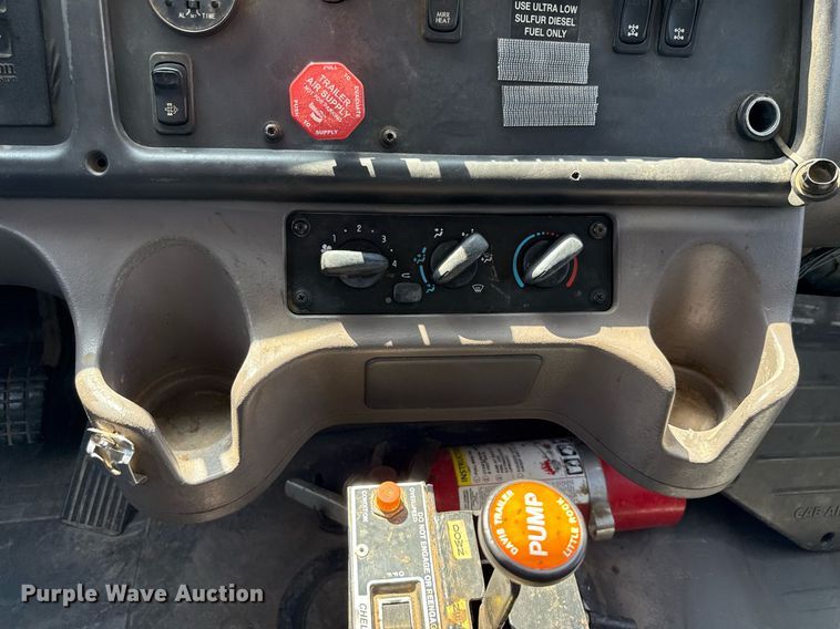 image for item ED5743 2008 Freightliner Business Class M2 dump truck