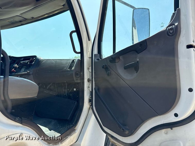 image for item ED5743 2008 Freightliner Business Class M2 dump truck