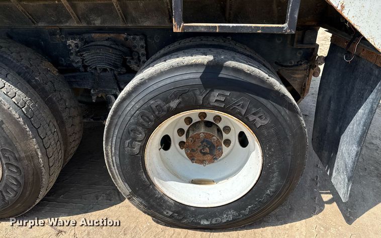 image for item ED5743 2008 Freightliner Business Class M2 dump truck