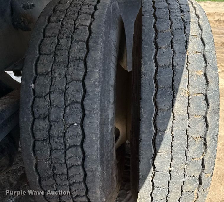 image for item ED5743 2008 Freightliner Business Class M2 dump truck