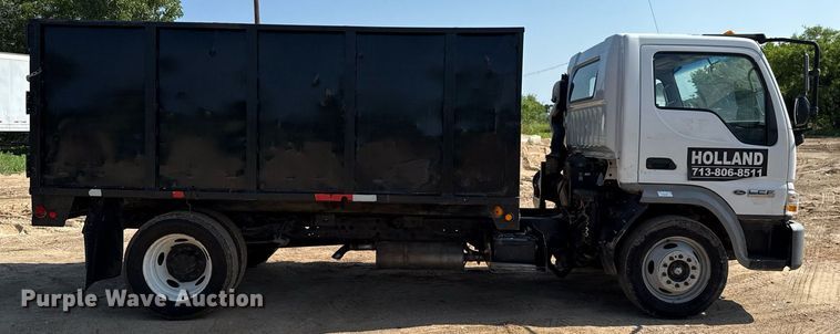 image for item ED5744 2006 Ford LCF dump truck