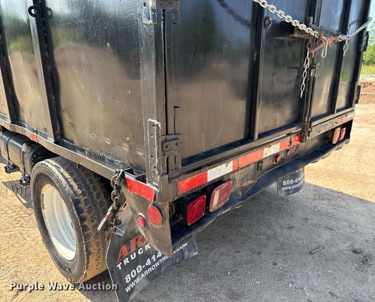 image for item ED5744 2006 Ford LCF dump truck