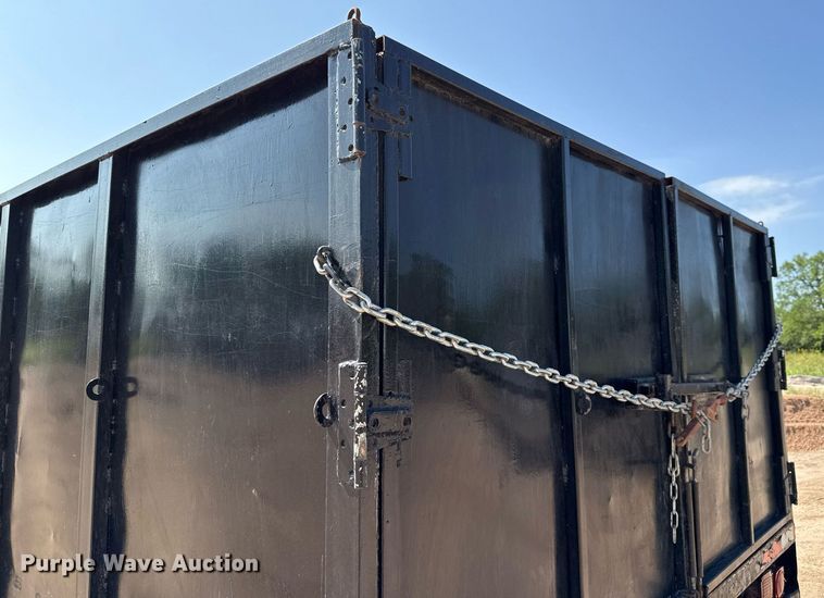 image for item ED5744 2006 Ford LCF dump truck